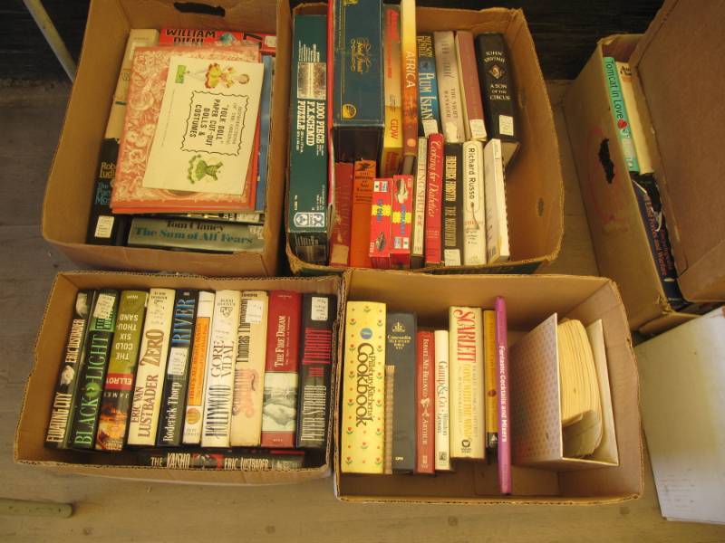 lot 2286 image: 4 boxes of books and games
