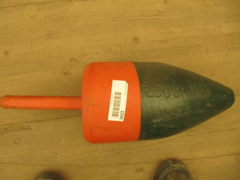 lot 2290 image: Vintage R. Cushman # 2634 wood bobber