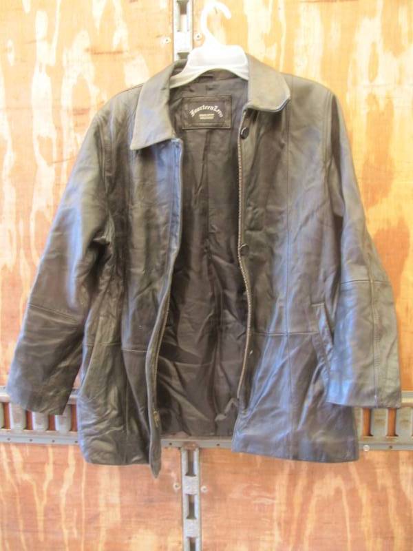 lot 2306 image: Ladies size M Fourteen Zero black leather jacket