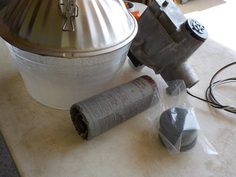 lot 5613 image: NEW, GE, 201 HOOD UNIT PACK, SAM10SL, LUCALOX CLEAR LAMP, 70W, (22A)