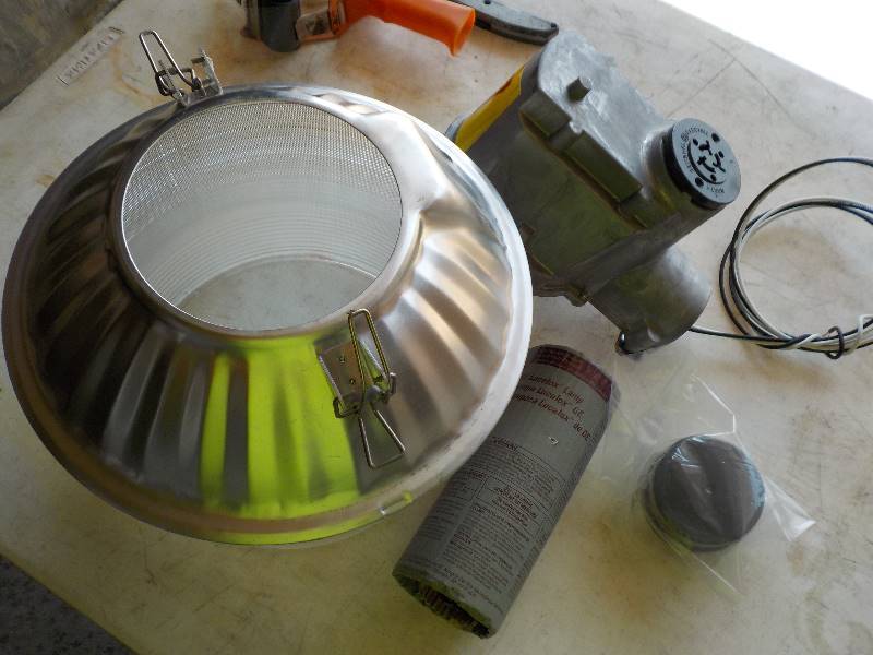 lot 5615 image: NEW, GE, 201 HOOD UNIT PACK, SAM10SL, LUCALOX CLEAR LAMP, 100W, (22A)