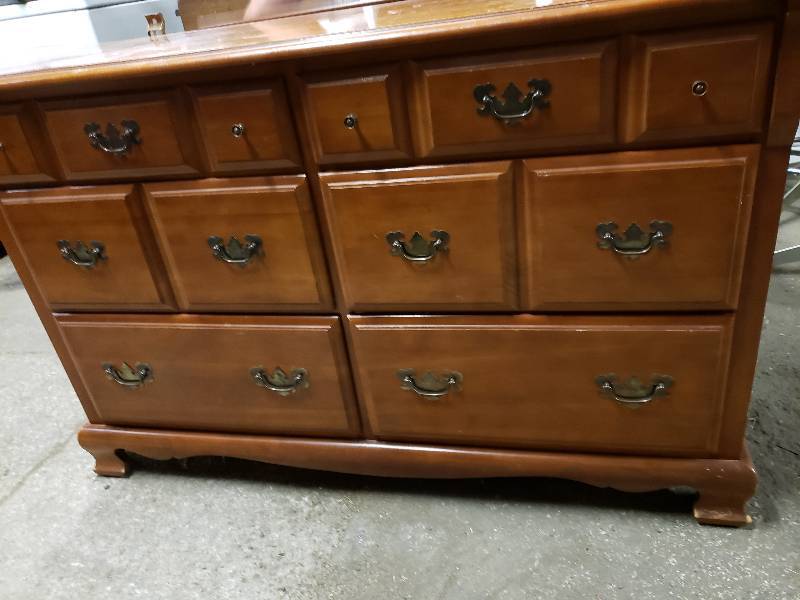 lot 14875 image: Nice Solid Wood 6 Drawer Dresser with Mirror