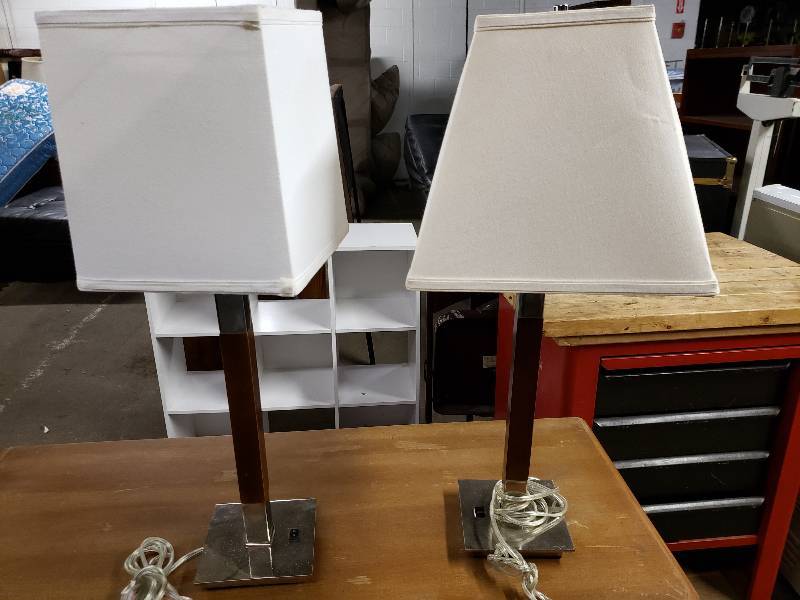 lot 14876 image: Nice Pair of ChromeBrown Lamps