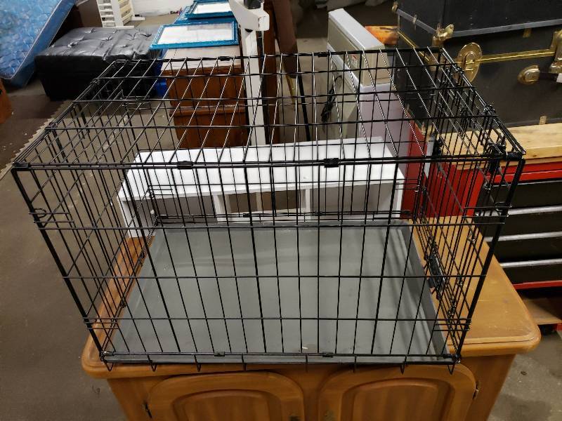 lot 14882 image: Medium Size Dog cage