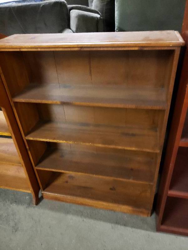 lot 14886 image: Nice Wood Bookshelf