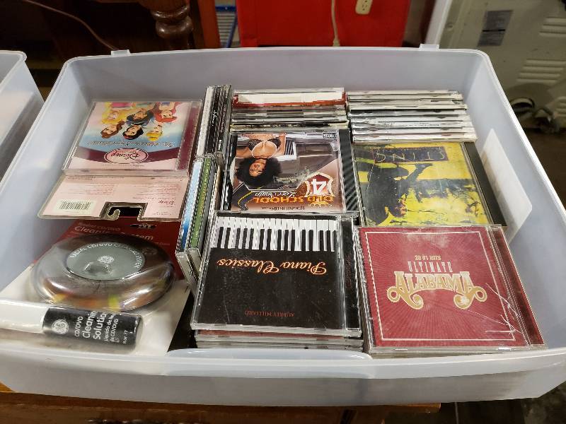 lot 14902 image: Huge Lot of music CDS