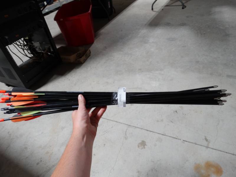 lot 67 image: Lot of 20 arrows.