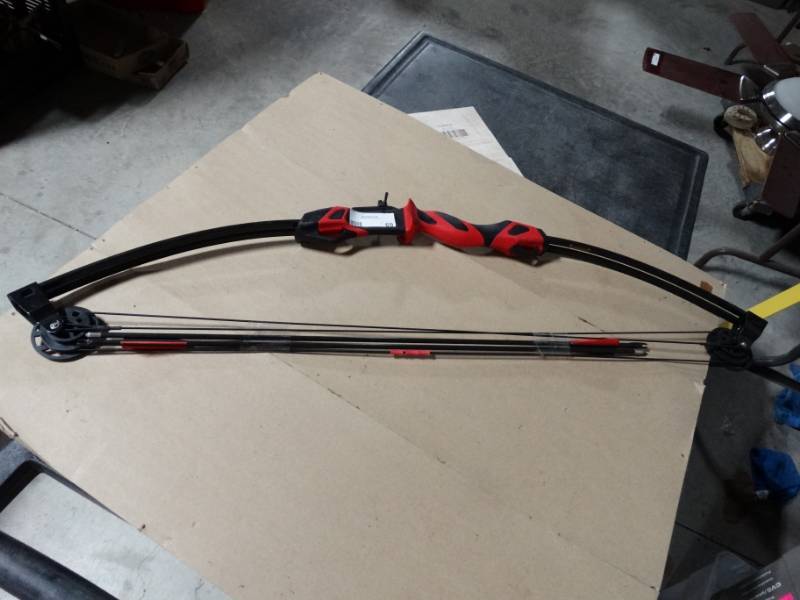 lot 69 image: Barnett vertigo bow and 2 arrows.