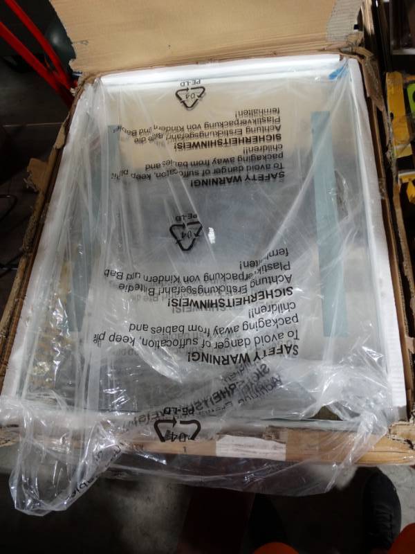 lot 80 image: Led mirror light. 24x30