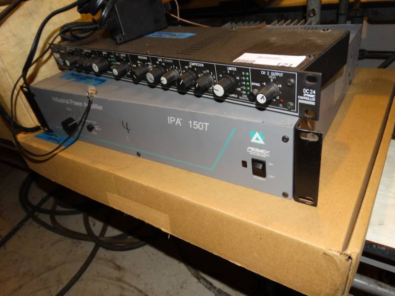 lot 121 image: Industrial power amplifier IPA 150T.