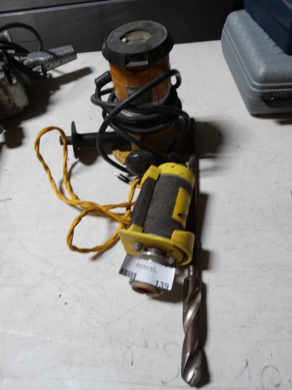 lot 139 image: 1HP router and hi-tork starter.