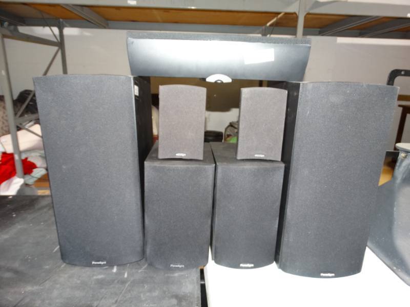 lot 149 image: Paradigm 7 speaker set.