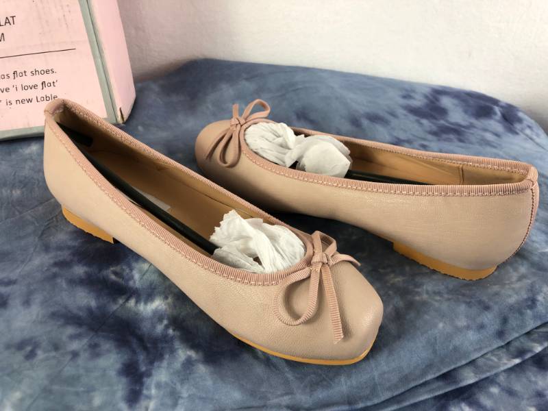 lot 1014 image: MIAMANO FLATS (LIGHT PINK) (SIZE 5)