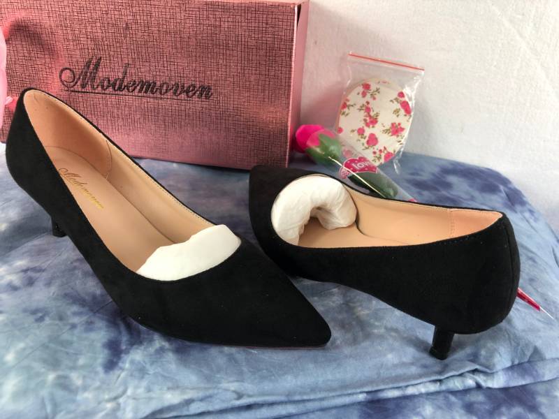 lot 1048 image: MODEMOVEN HEELS (BLACK) (SIZE 7.5)