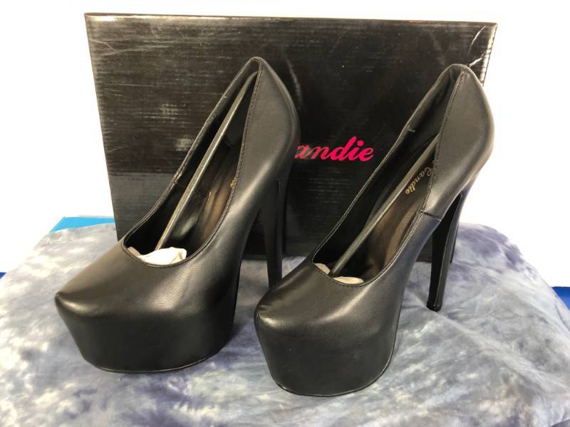 lot 1050 image: EYE CANDIE HIGH HEELS (BLACK) (SIZE 6.5)
