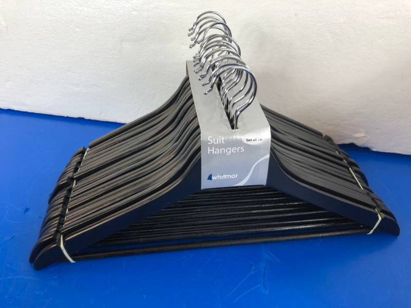 lot 1075 image: SET OF 16  HANGERS (WHIMOR)