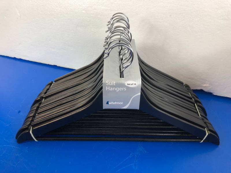 lot 1076 image: SET OF 16  HANGERS (WHIMOR)