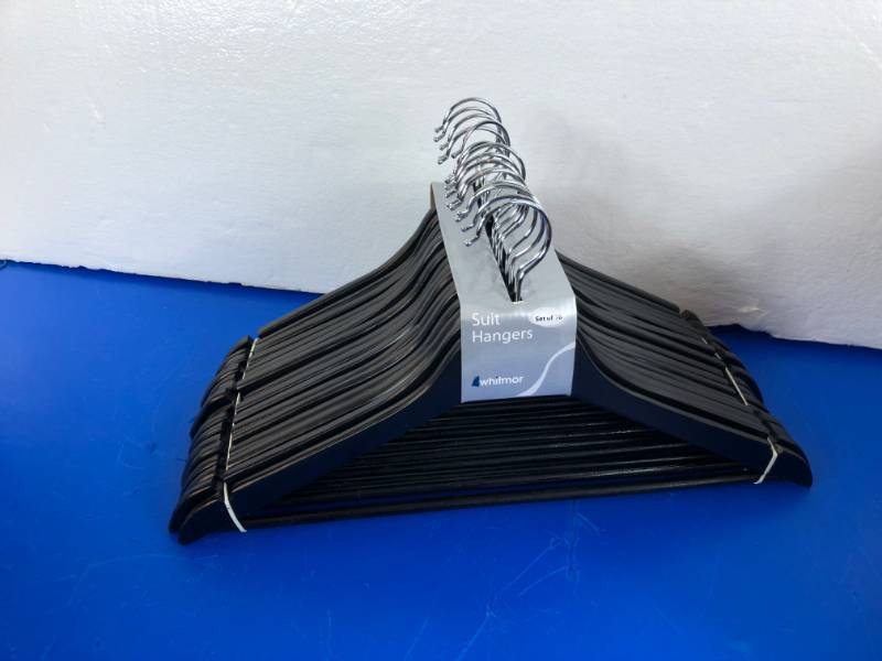 lot 1081 image: SET OF 16  HANGERS (WHIMOR)