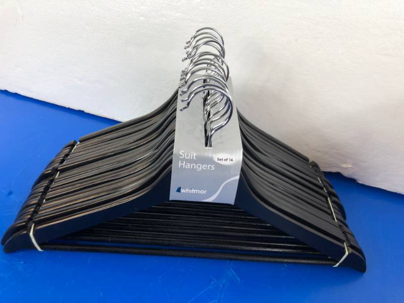 lot 1096 image: SET OF 16  HANGERS (WHIMOR)