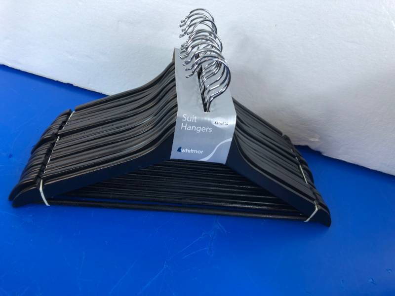 lot 1099 image: SET OF 16  HANGERS (WHIMOR)