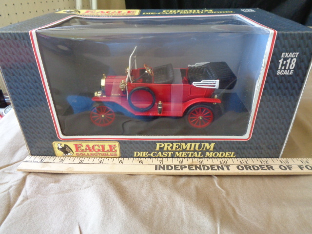 lot 7611 image: Ford Model T Touring