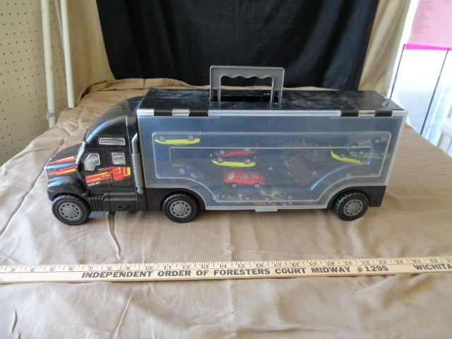 lot 7624 image: Truck Carry Case