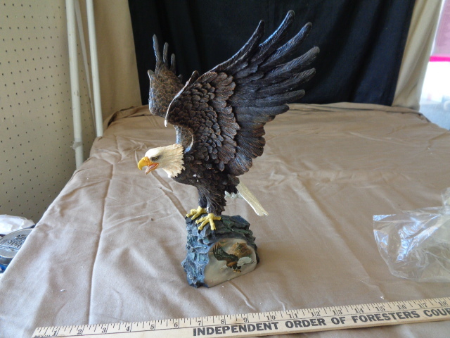 lot 7631 image: Canyon Guardian