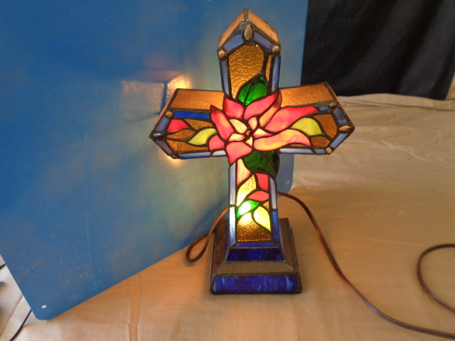 lot 7649 image: Cross Lamp