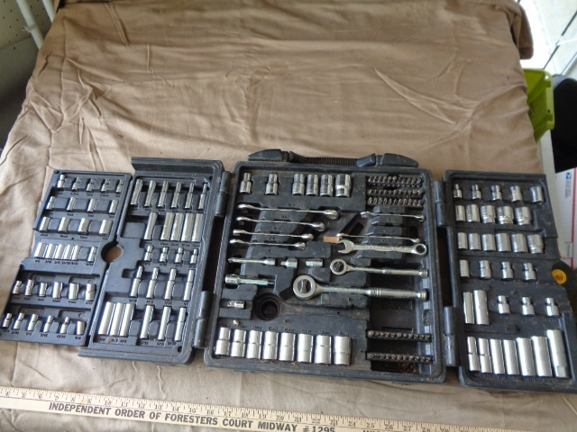 lot 7672 image: Socket Set in Case
