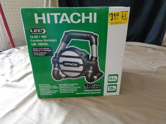 lot 7673 image: Brand New Hitachi Cordless Worklight