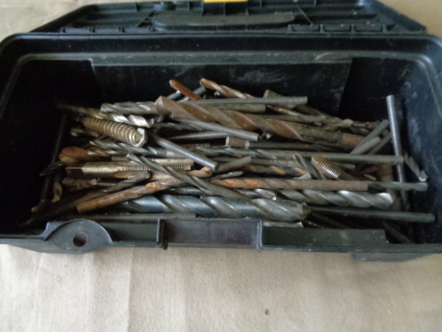 lot 7677 image: Drill Bits