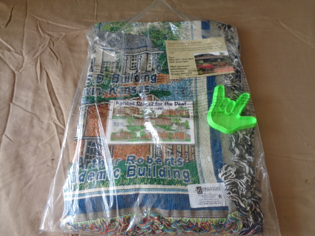 lot 7705 image: Deaf Cultural Center Blanket