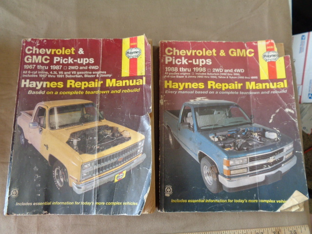 lot 7713 image: Chevy Repair Books