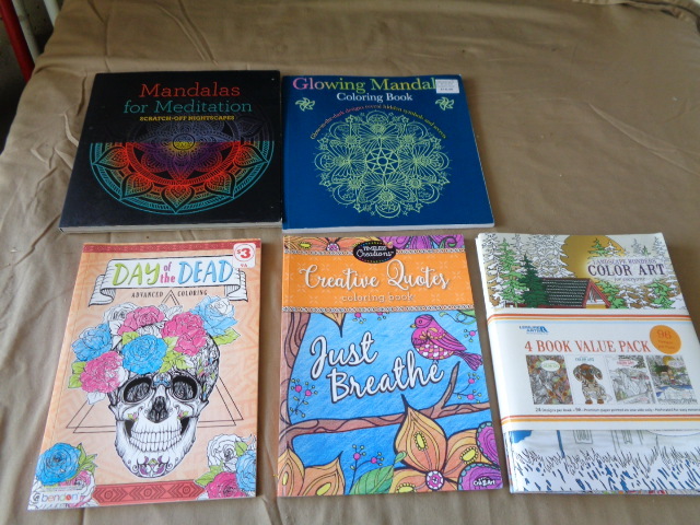 lot 7723 image: Adult Coloring Books