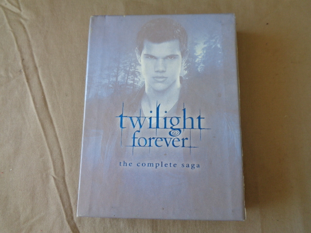 lot 7749 image: Twilight Forever