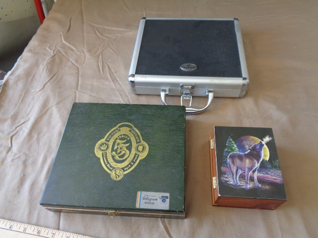 lot 7755 image: 3 Boxes