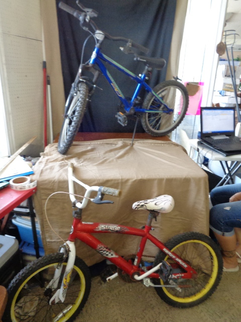 lot 7760 image: 2 Boys Bikes