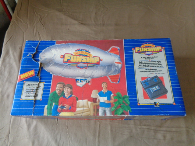 lot 7776 image: NEW Fantastic Flying Funship
