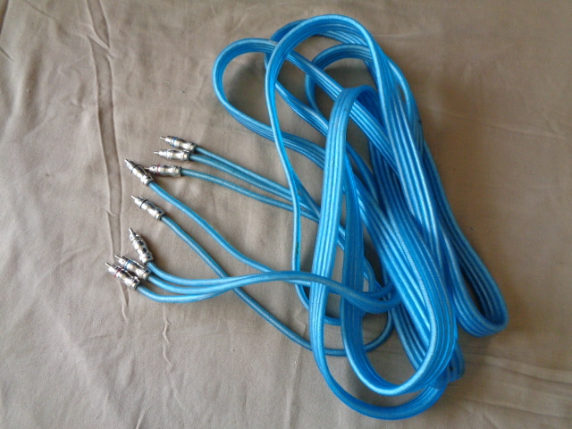 lot 7778 image: 15 Skar Audio Professional Series 4 Channel Audio Cables