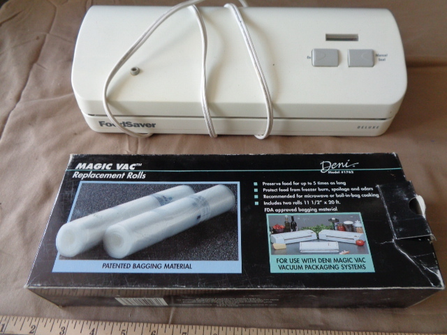 lot 7782 image: Food Saver Deluxe