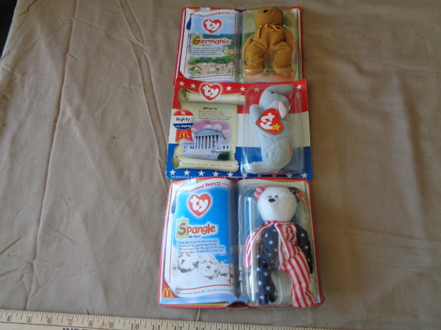 lot 7801 image: TY Beanies