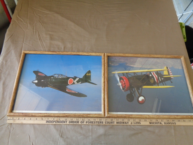 lot 7823 image: 17x13 Airplane Pictures