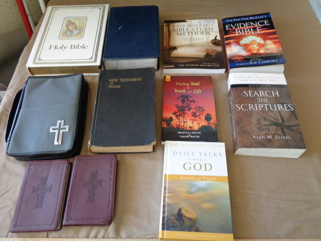 lot 7836 image: Bibles