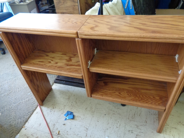 lot 7854 image: 46x10x34 Shelf