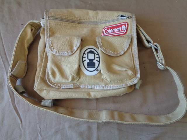 lot 7858 image: Coleman Bag