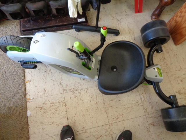 lot 7282 image: Electric Huffy Green Machine