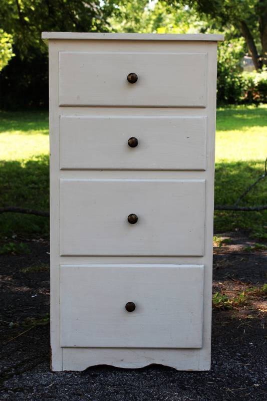 lot 1669 image: Narrow Antique White Chest of Drawers