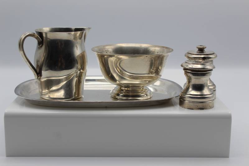lot 1655 image: Silver Lot 5 pieces