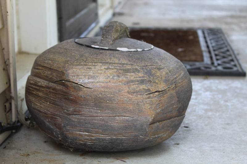 lot 1738 image: Rockpot with Lid