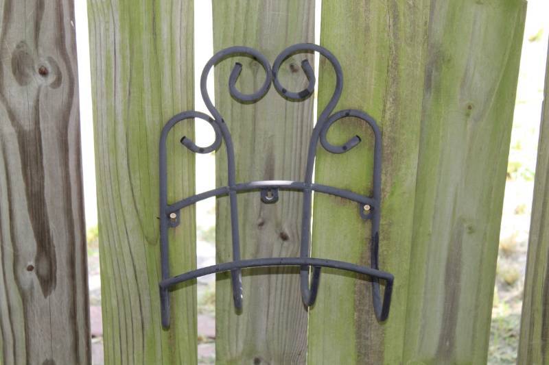 lot 1740 image: Outdoor Utility Hose Hanger